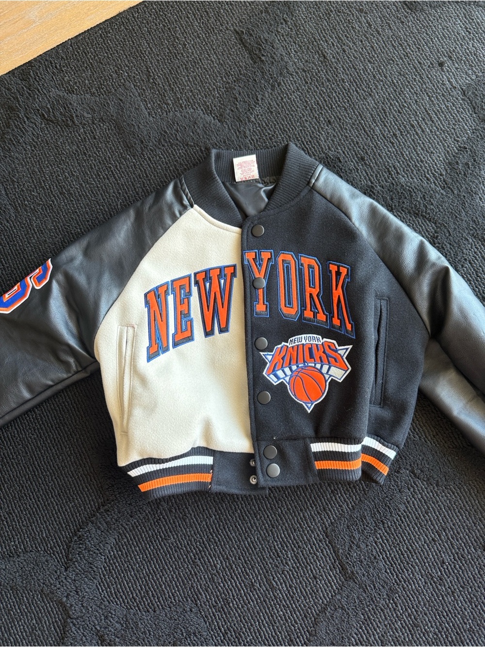 NBA Kids New York Knicks Black & Cream Varsity Jacket - Picture 3 of 4